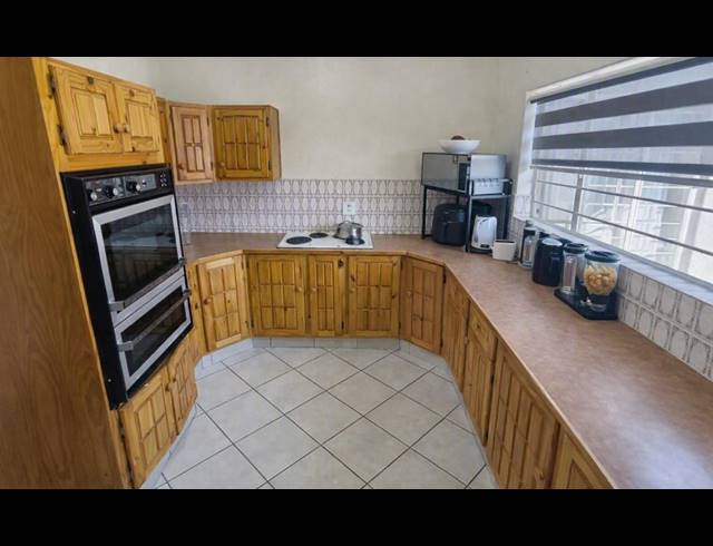 3 BEDROOM HOUSE FOR SALE IN BRACKENHURST